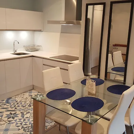Apartment Boulevard Gran Capitan By Jitkey *